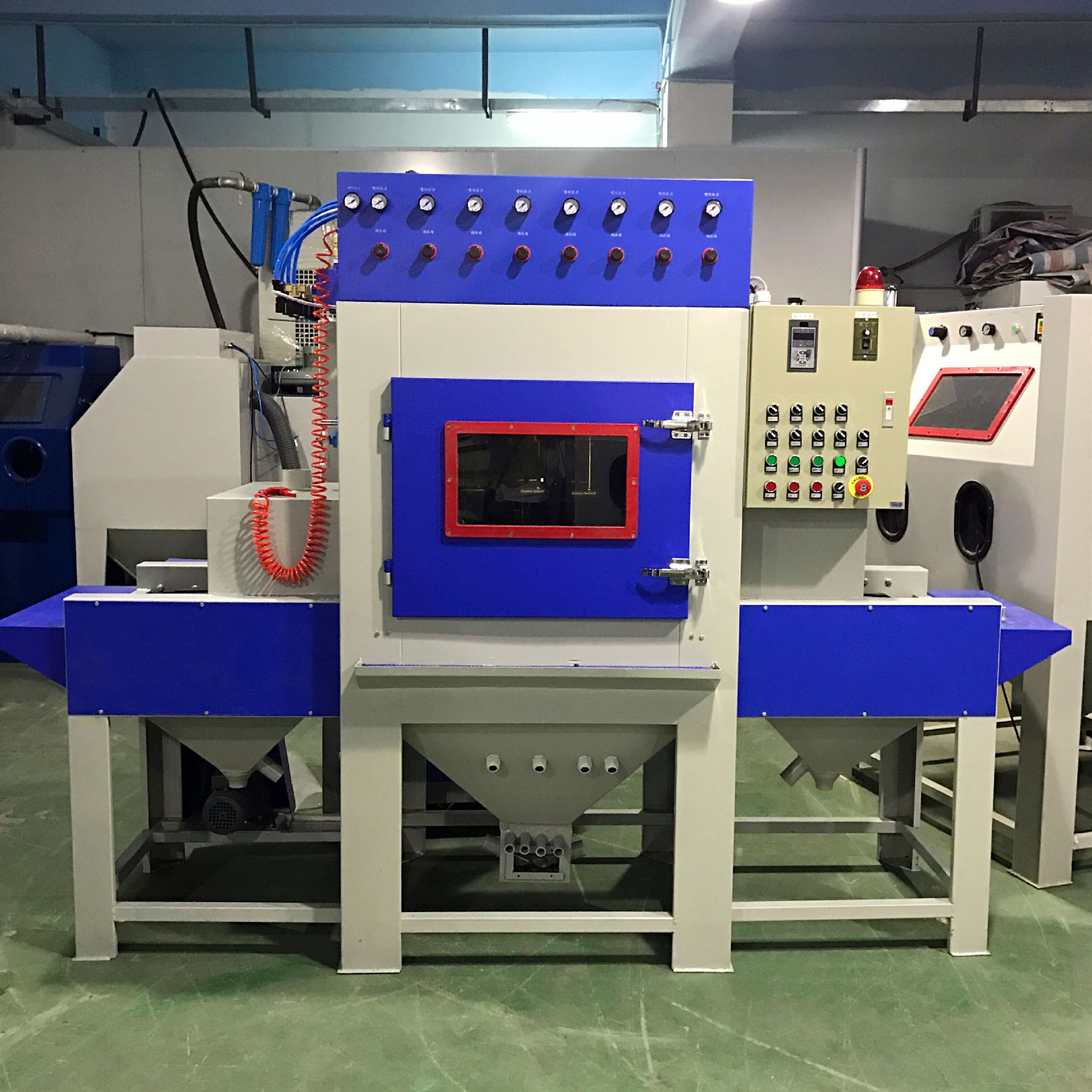 直销全自动小型喷砂机 小型喷砂机生产厂家 平面通过式自动喷砂机