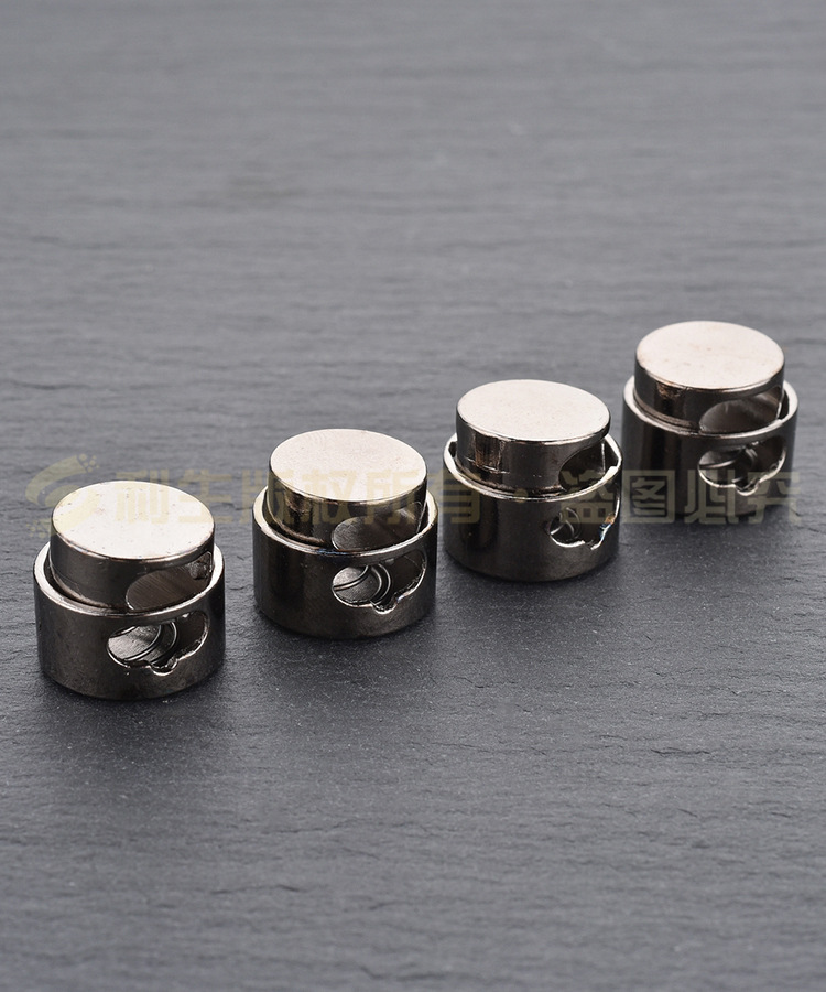 利生现货圆柱形金属弹簧绳扣羽绒服合金吊钟松紧绳调节扣卡扣