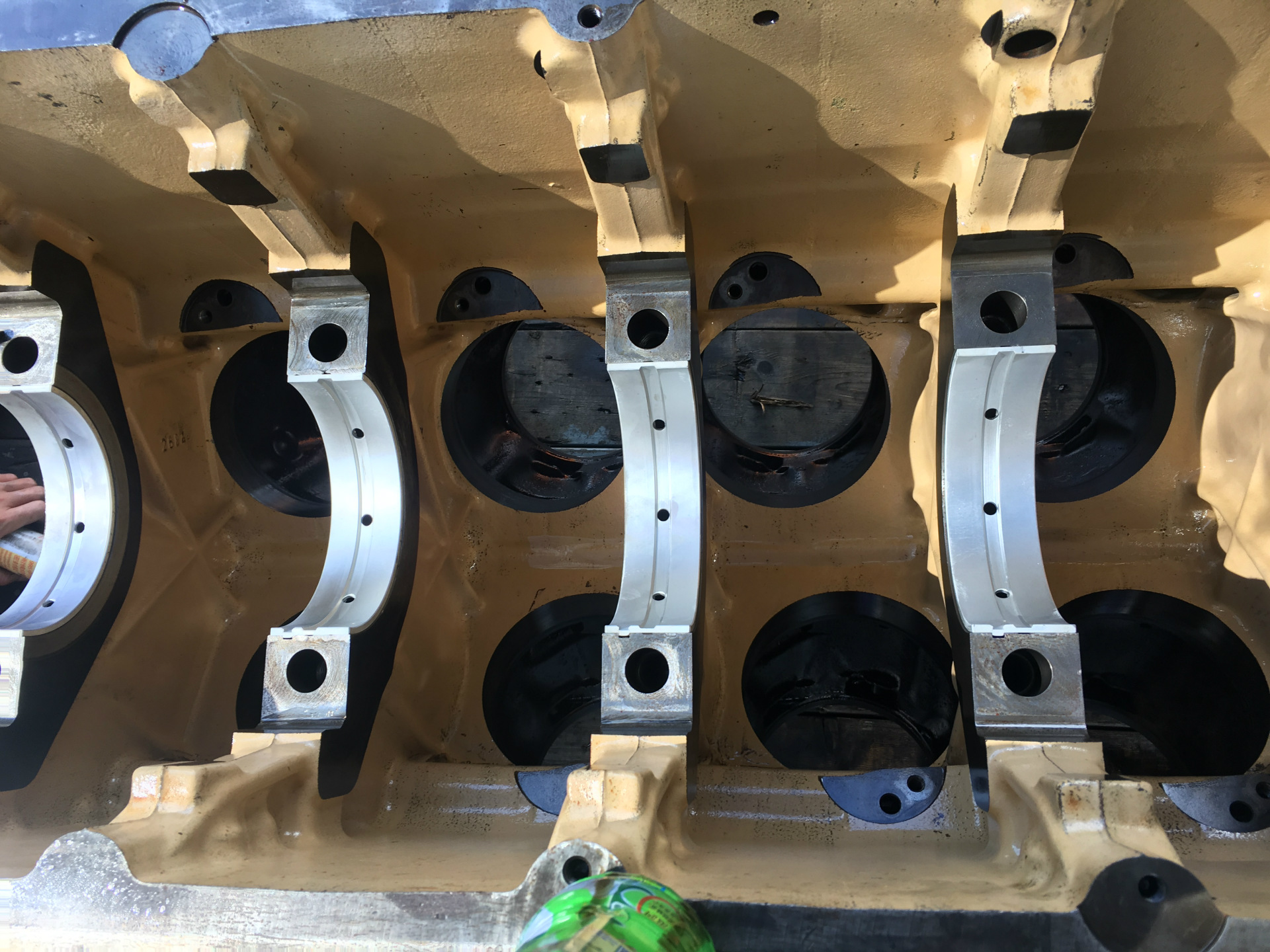 供应日本saa12v140发动机曲轴瓦6215-21-8180