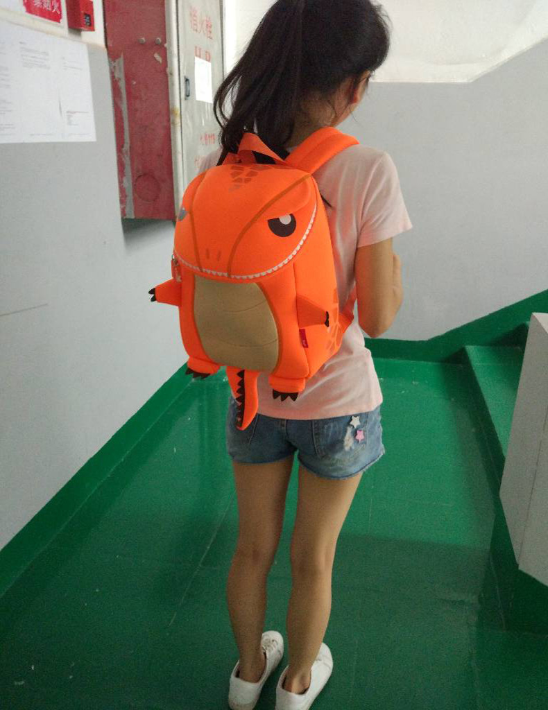 小学生背包可爱男女卡通双肩背包儿童双肩书包环保潜水料厂家批发