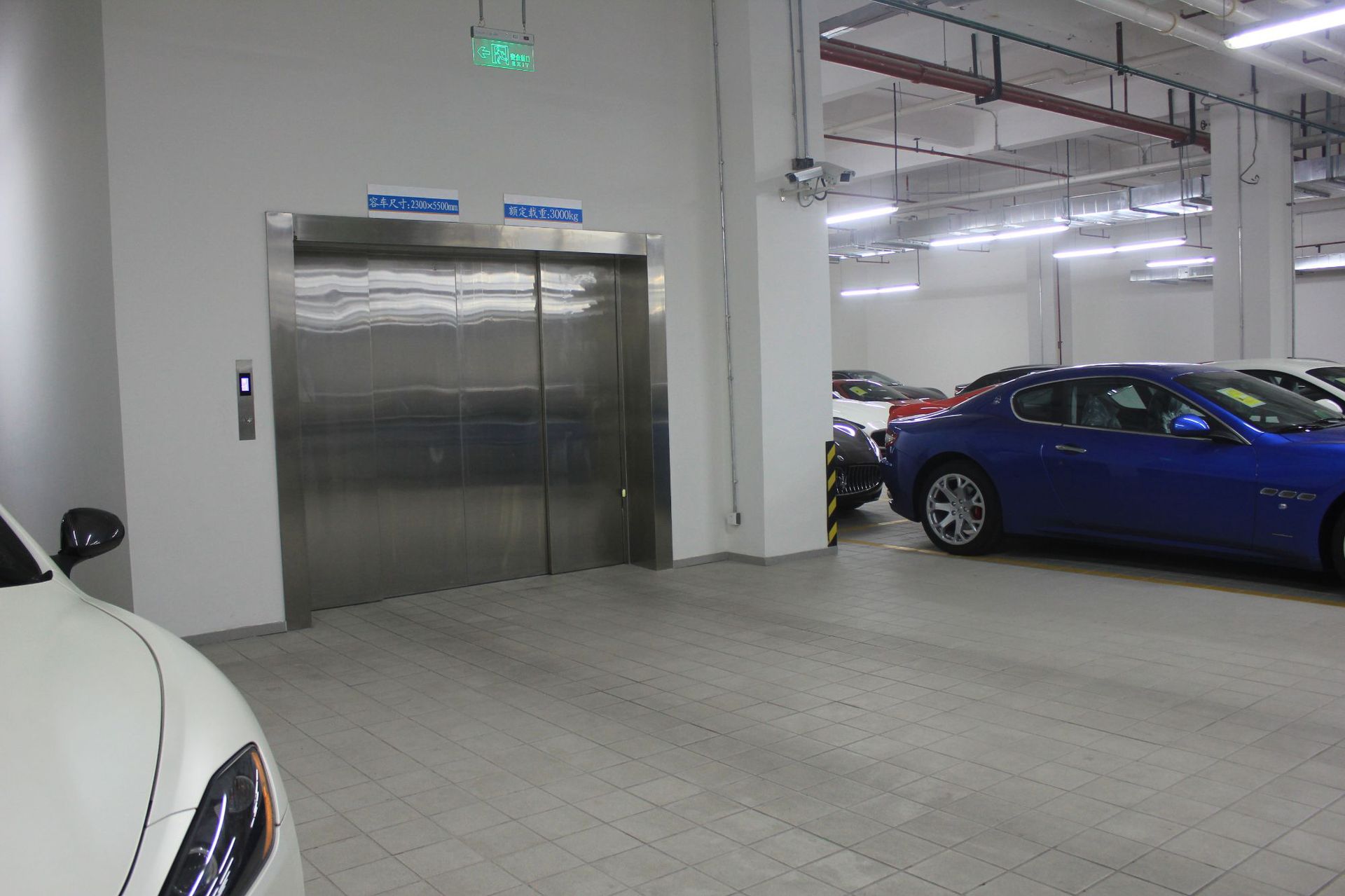 上海液压汽车电梯, 4s店汽车电梯,深圳汽车电梯,广州汽车电梯