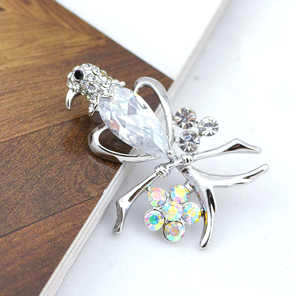 伊江贝婷 韩国韩版水晶百灵鸟胸针 小鸟胸花 镀真金锆石别针n266