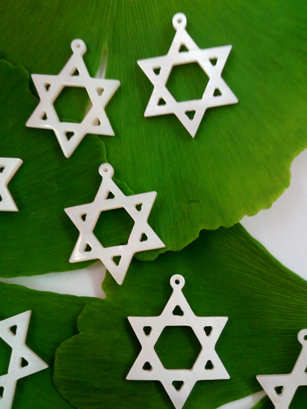 贝壳镂空雕刻芒星吊片24x27mm六角星空吊片diy饰品配件耳饰发簪