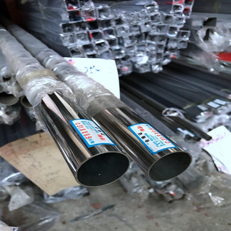 3981811106_1424231722