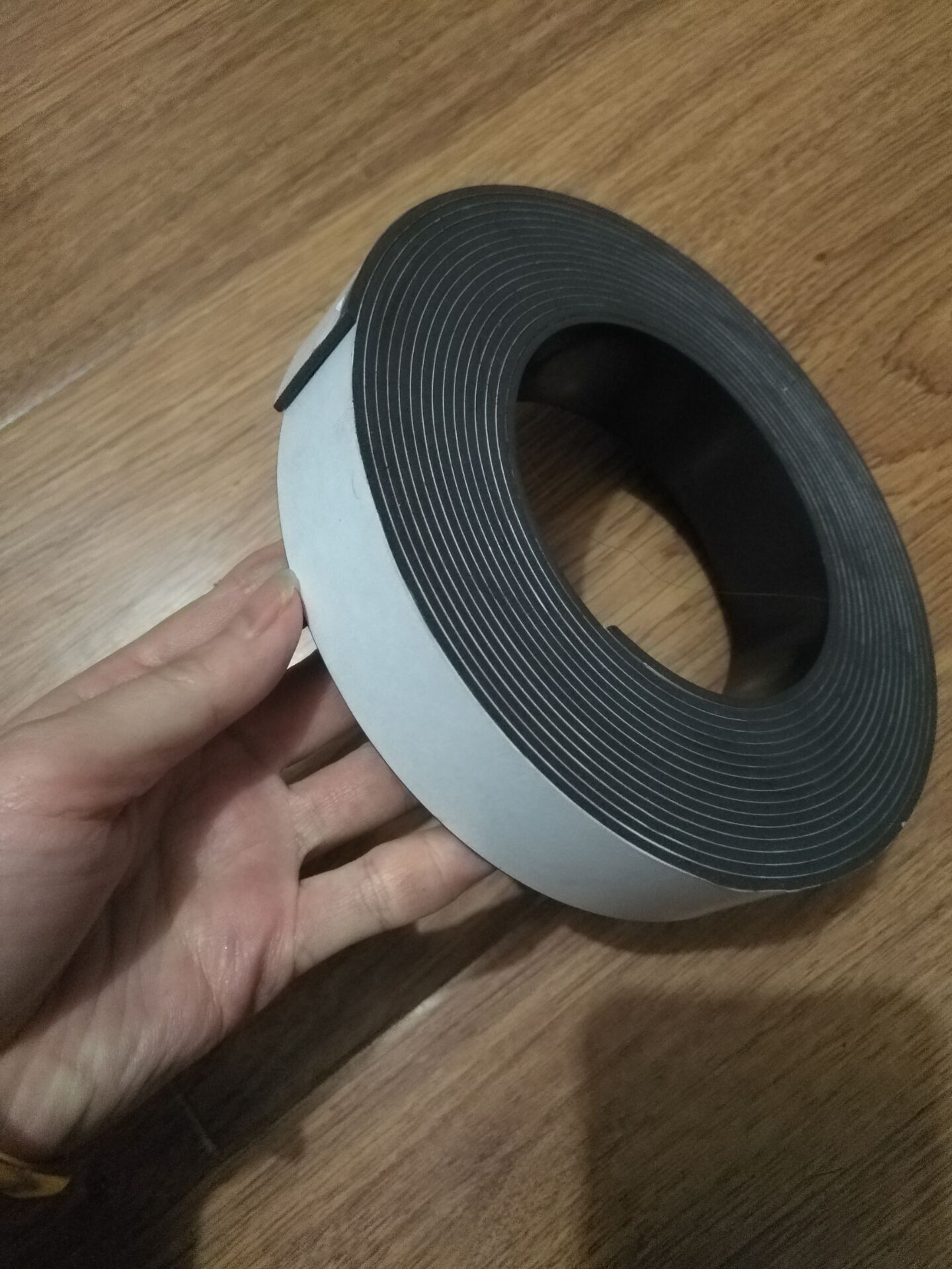 厂家供 强磁带双面胶橡胶软磁条 纱窗磁条 同性磁条 橡胶软磁片