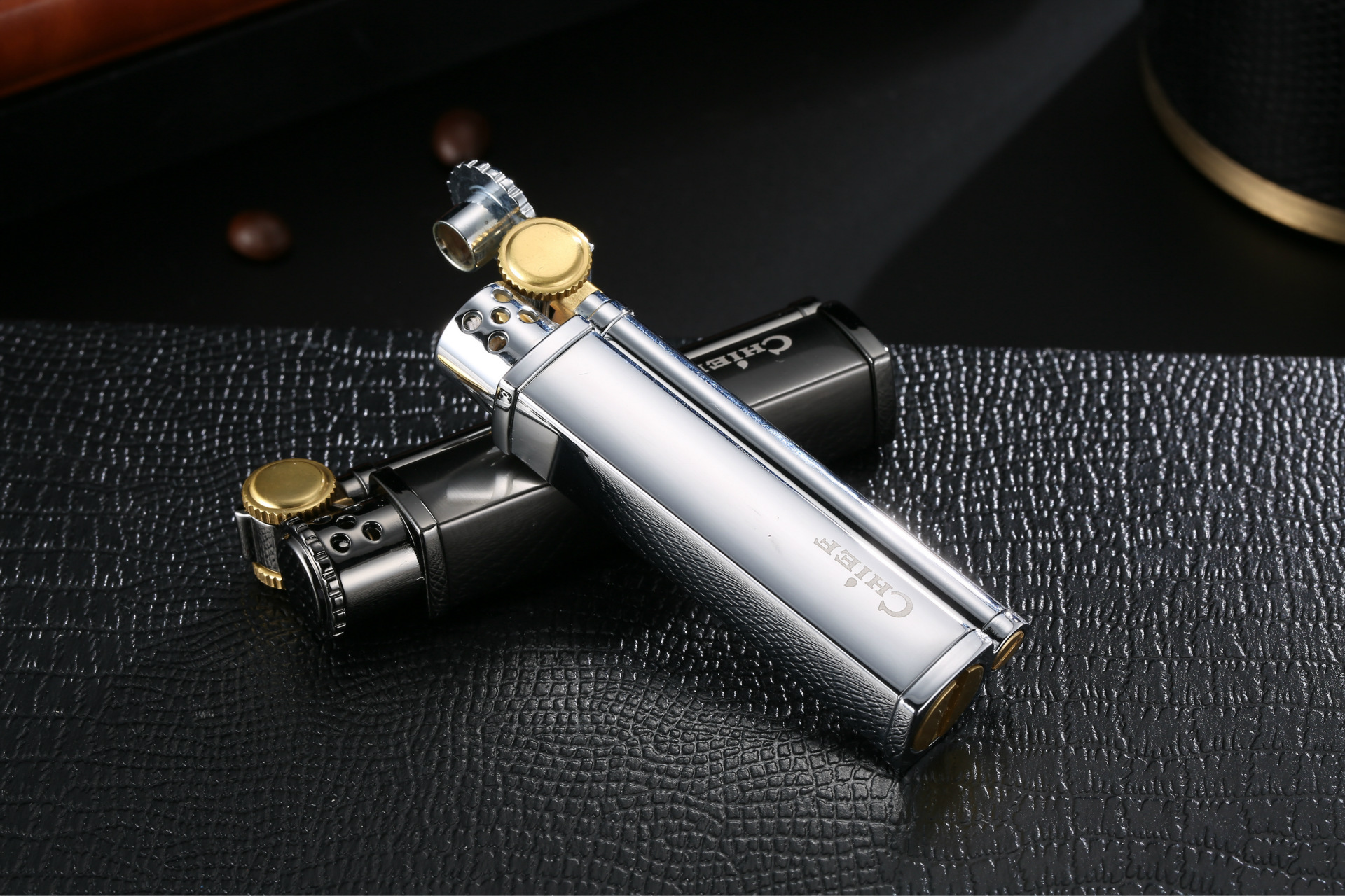 新款首领cf002 煤油老式打火机创意复古砂轮明火打火机火石批发