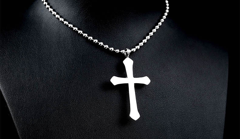 钢铁战士简约飞鹰项坠 钛钢男女高桥吾郎飞鸟十字架吊坠 配饰批发