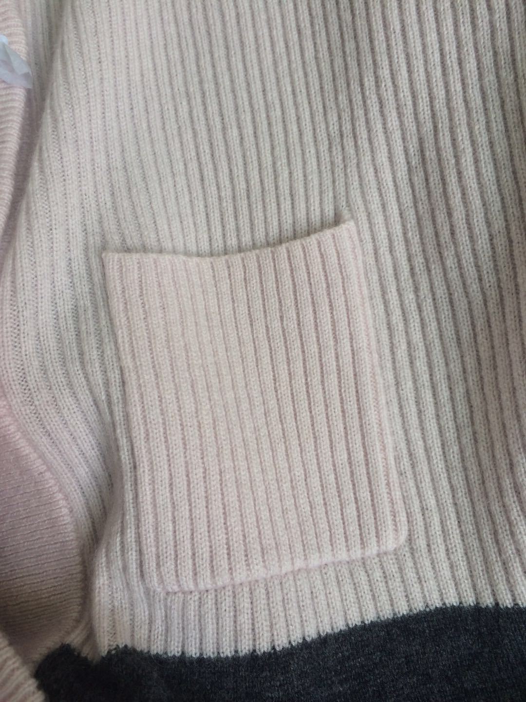 原版织造 羊绒撞色拼接 上部组织厚