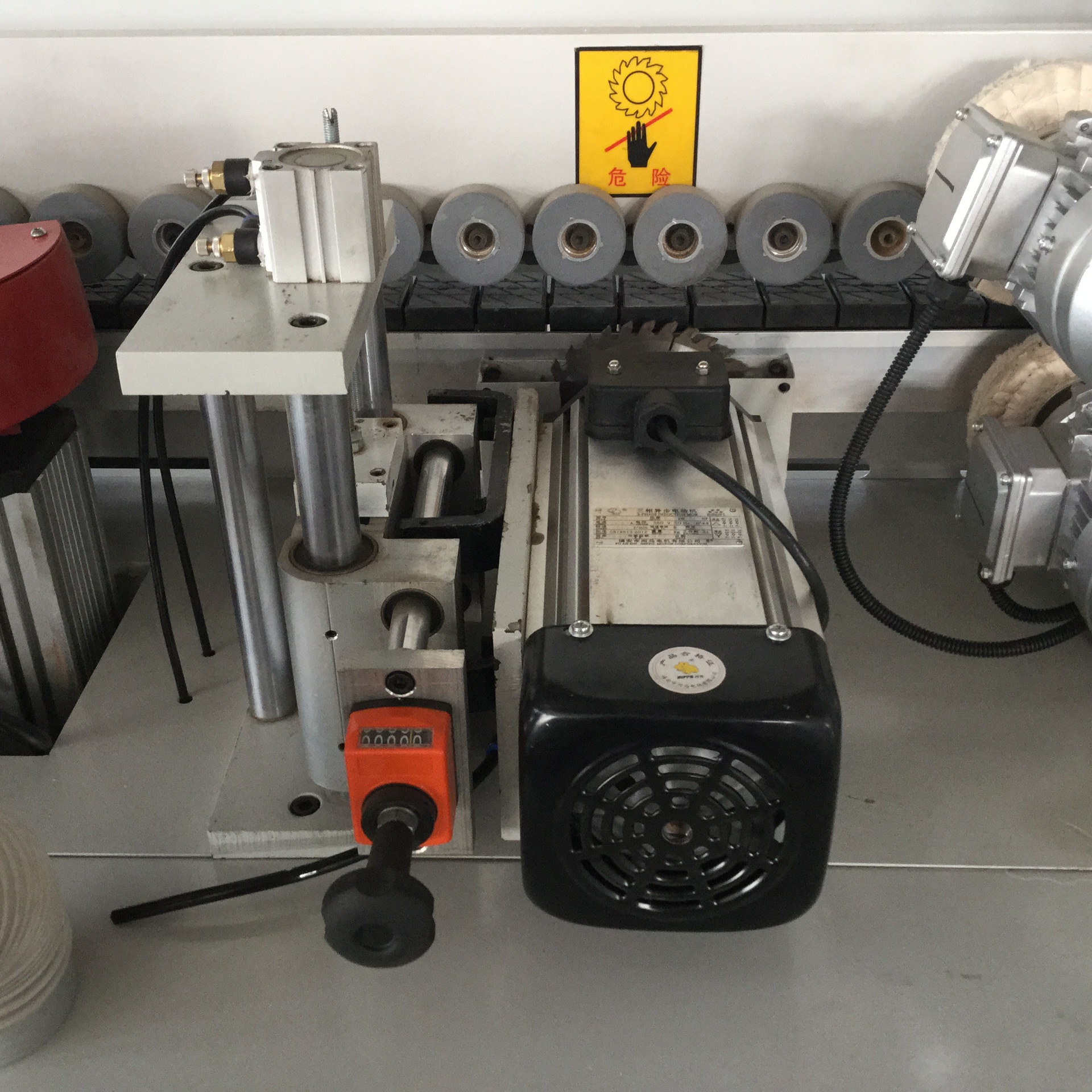 木工机械厂家直销开槽双修全自动封边机板式家具专用曲线封边机