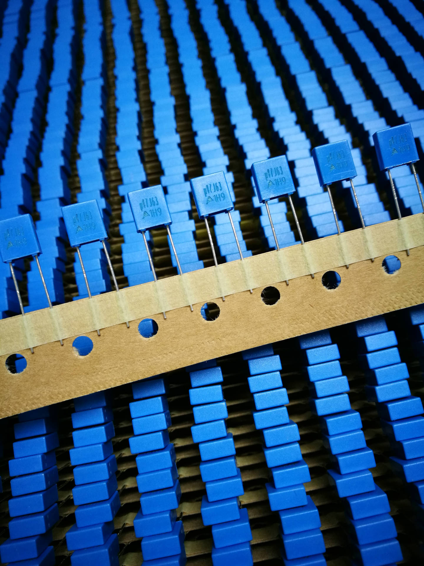 epcos西门子校正电容 63v474 63v0.47uf b32529c474j289 爱普科斯