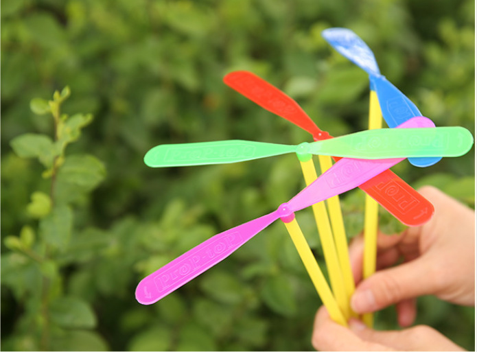 发光竹蜻蜓飞天仙子玩具弹弓飞箭手推飞碟飞盘夜市地摊货热卖批发