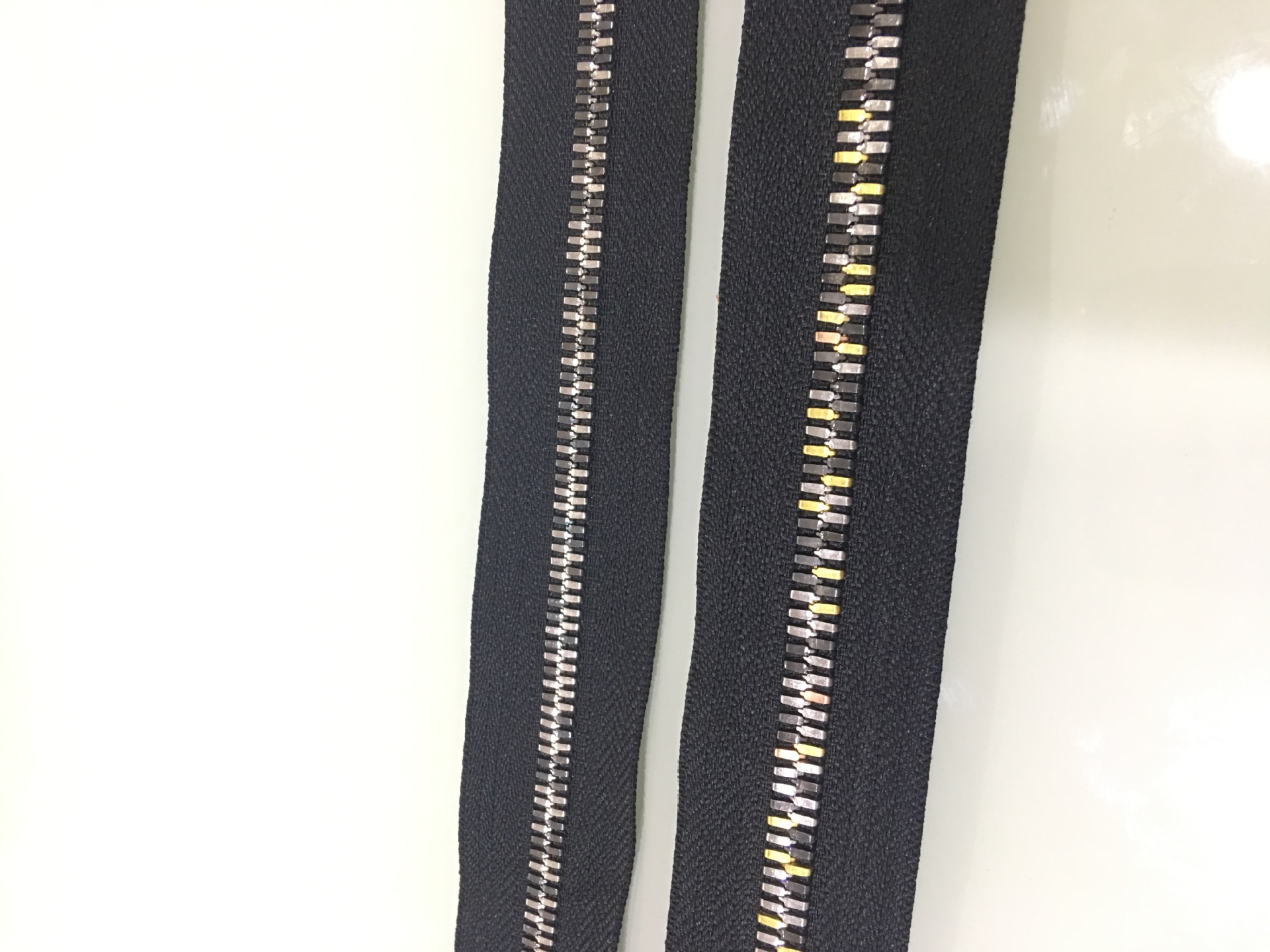 环保欧款金属拉链5#玉米彩牙码装riri棉感拉链定做拉链批发可开票