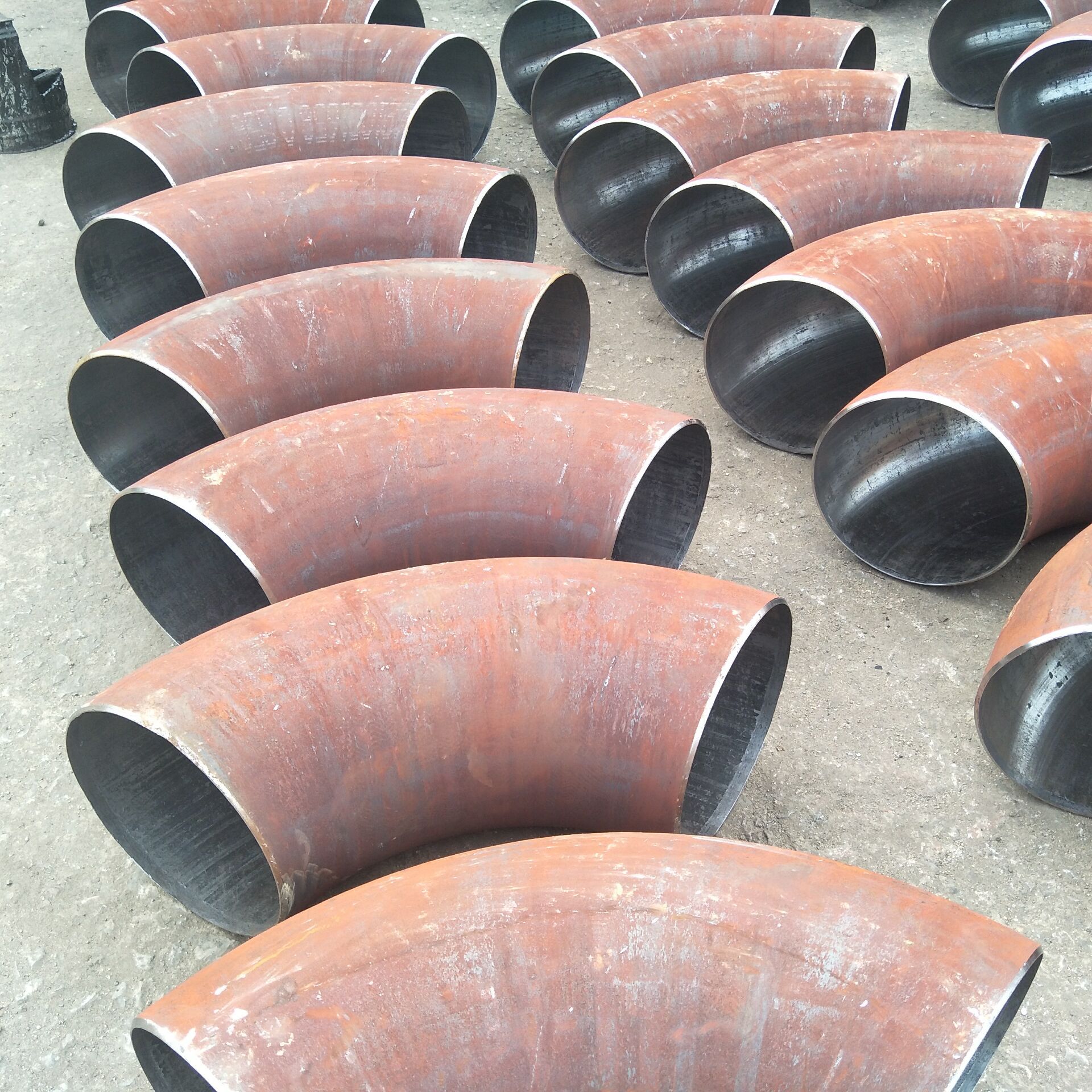 90度钢制弯头 钢制弯头现货 焊接弯头 弯头厂家批发