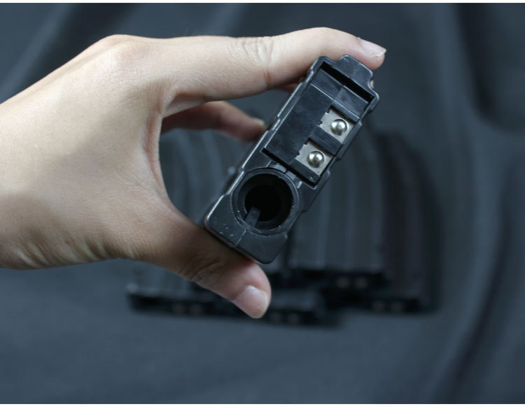 盈佳 新威尔 下供弹 m4电动连发水弹枪户外成人cs对战男孩玩具枪