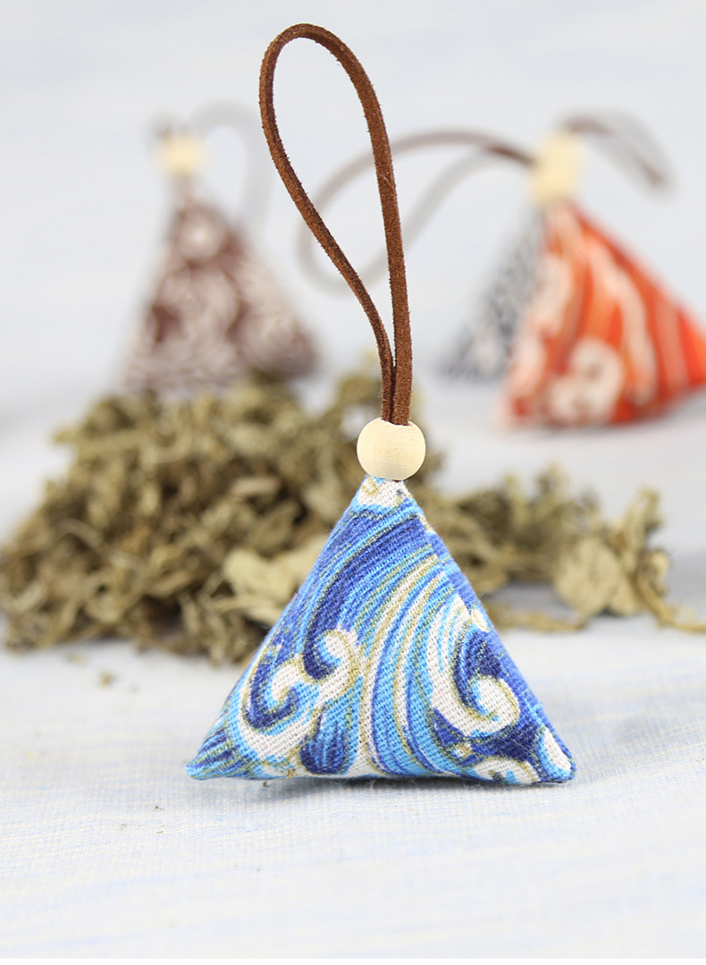 厂家三角香薰袋棉麻艾叶草驱蚊端午香包香囊荷包赠品粽子汽车挂件