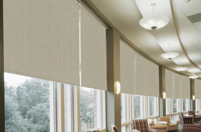 窗帘面料细节图:8018全遮光双面色涂系列 公司展厅