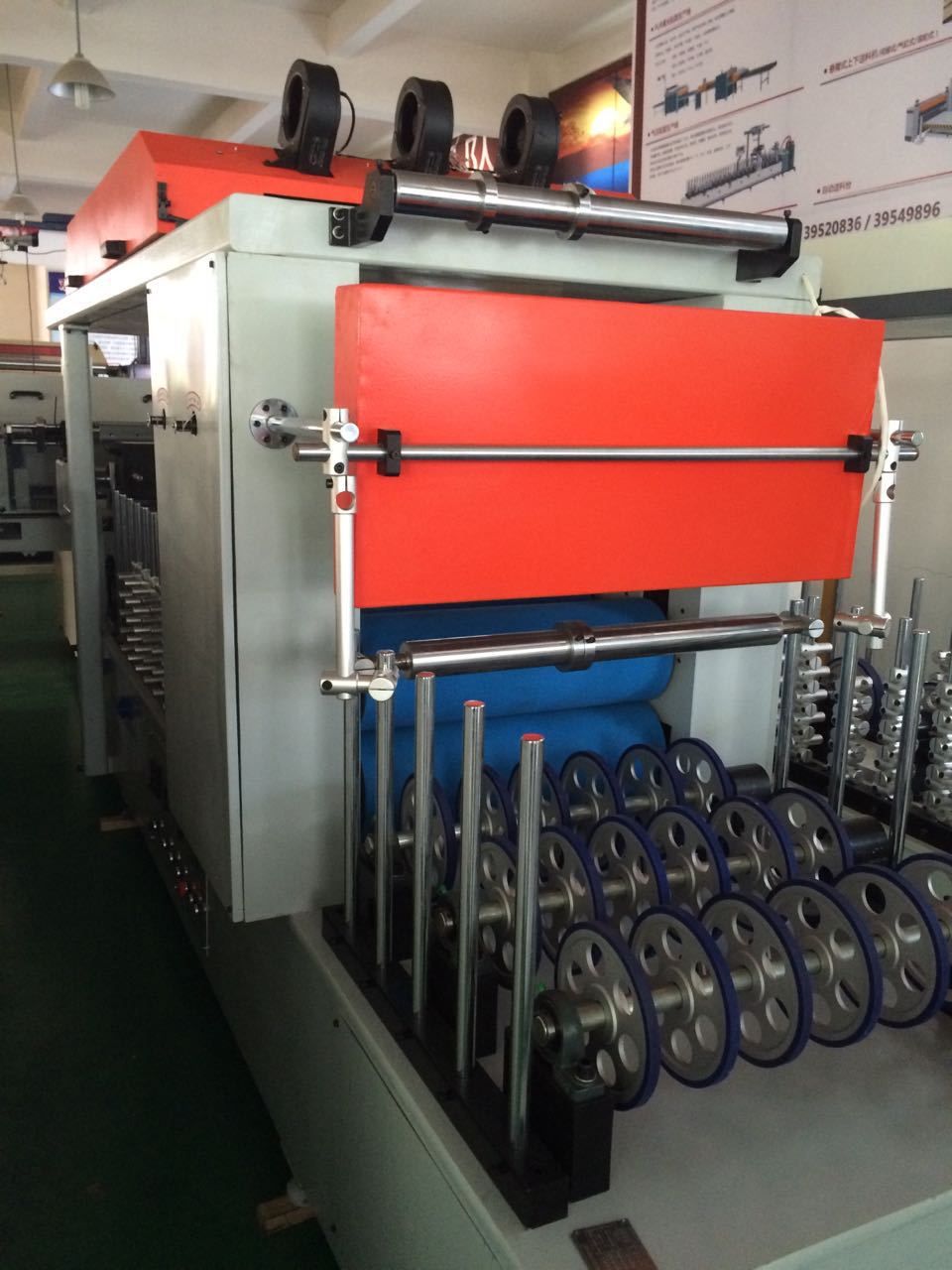 pvc护墙板线条包覆机 装饰线条包覆机 海门线条包覆机现货展示