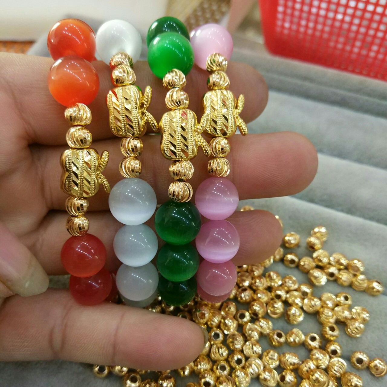 越南沙金时尚情侣款猫眼石苹果手链黄铜镀金首饰品保色