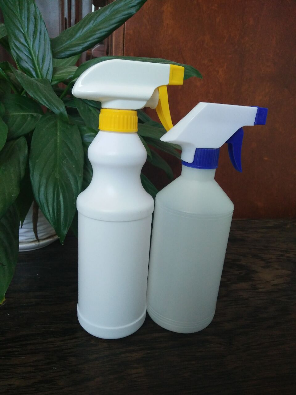 厂家批发500ml喷雾瓶 塑料喷壶 油烟净瓶 洗车液瓶 手枪式喷瓶