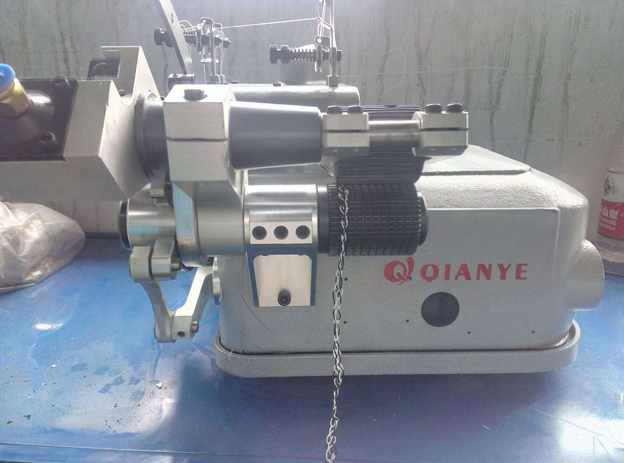 地毯包边机 厚料接布机 汽车脚垫包边三线渔网机 2502地毯锁边机