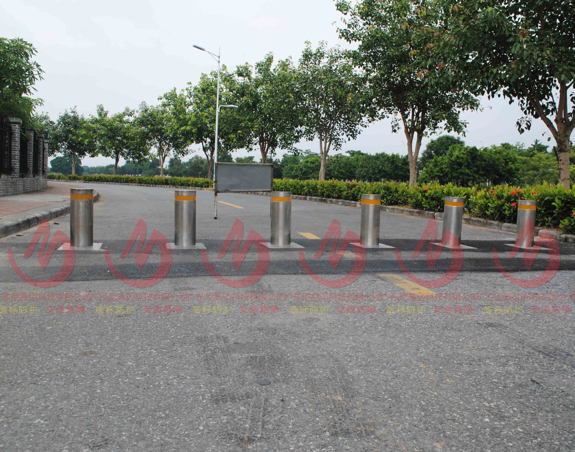 阻车桩 液压机电一体自动升降柱 物业小区道路防撞阻车桩升降柱