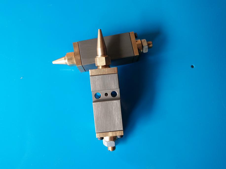 热熔胶机注胶枪头自动喷嘴头 胶枪涂胶喷头气动点胶头 过胶机喷嘴