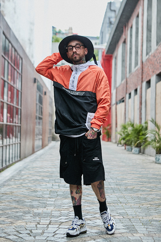 欧美休闲街头滑板街舞潮牌连帽套头冲锋风衣原宿宽松网格外套男.