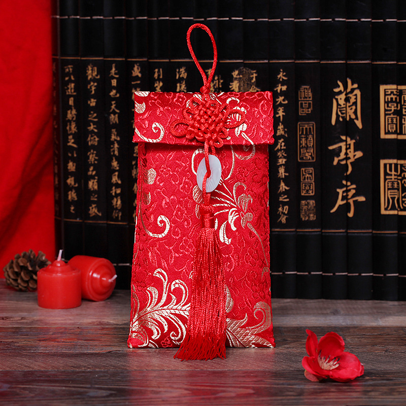 Wedding Supplies Fabric Red Envelop Containing 10,000 Yuan Creative Spring Festival Foreign Currency New Year Gift Lee Seal High-End Brocade Cloth Red Envelope Wholesale