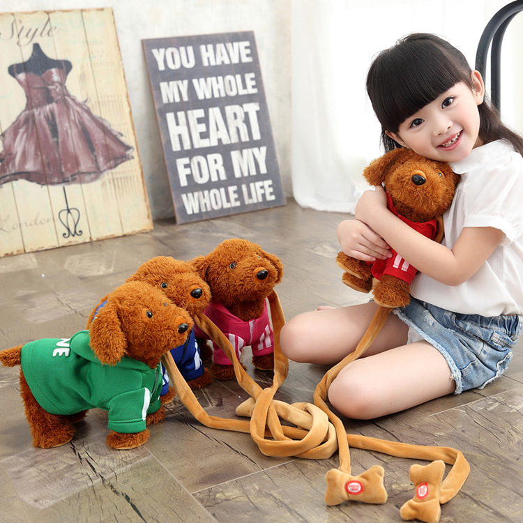 8万个抖音网红牵绳猪电动发光音乐会走路小猪夜市广场热销儿童玩具