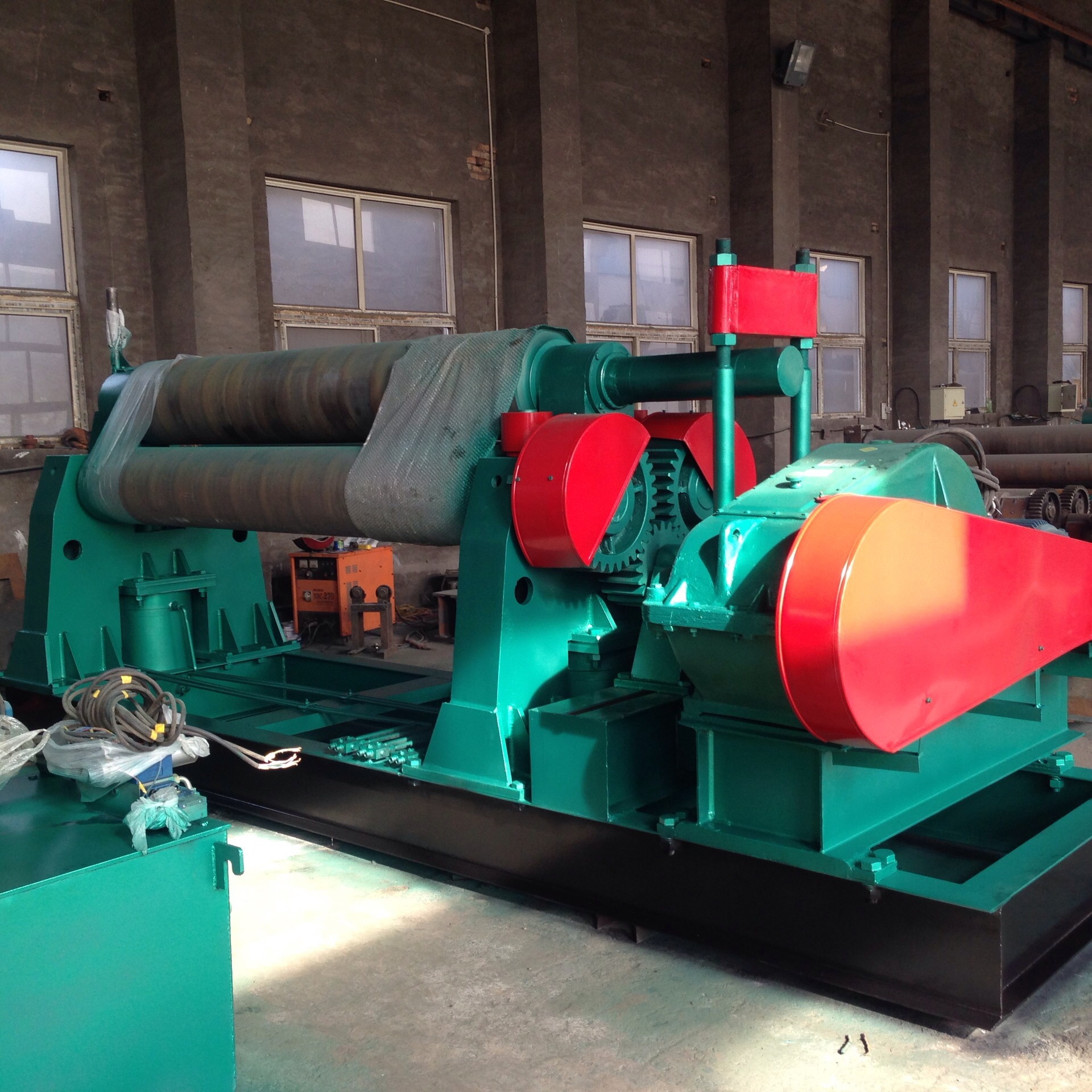 上海16*2200 全自动液压三辊卷板机 机械卷板机 卷圆机厂家批发