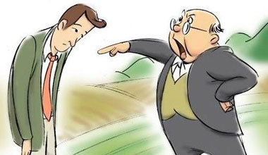 好了,挨批评后就长教训了,感紧把领导电话存起来