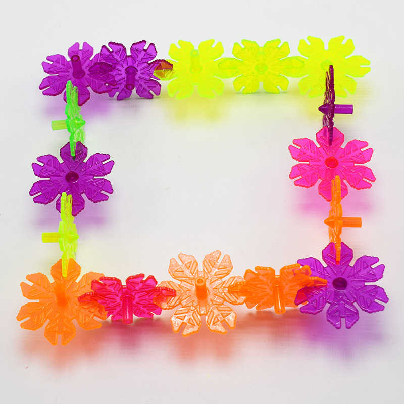 外贸热卖新品彩色雪花片积木陀螺玩具可做赠品装扭蛋玩具批发