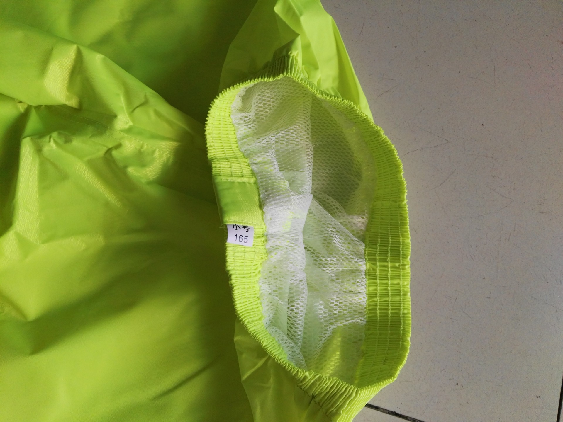 否 雨具用途 徒步雨披 是否一次性 否 雨衣厚薄 常规 雨衣布料 牛津布