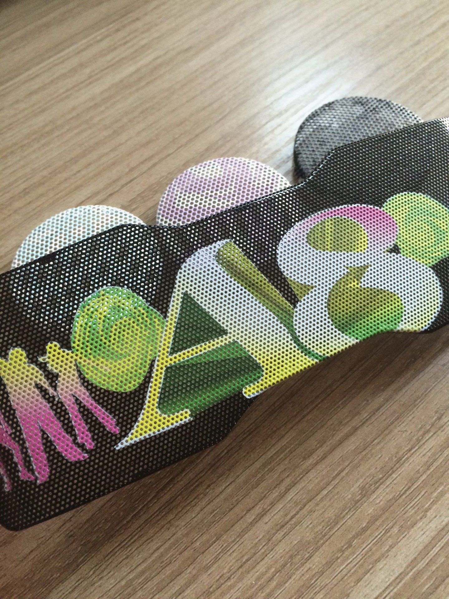 提供各种蓝牙音箱外壳喇叭网uv彩印图案加工