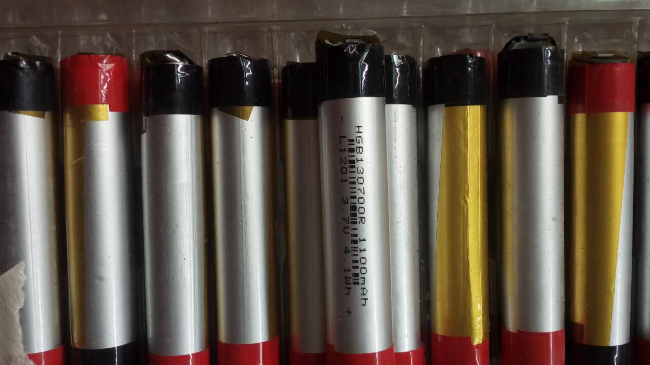 电子烟蓝牙打火机牙刷led锂电池聚合物电芯 13700 1100mah 3.7v