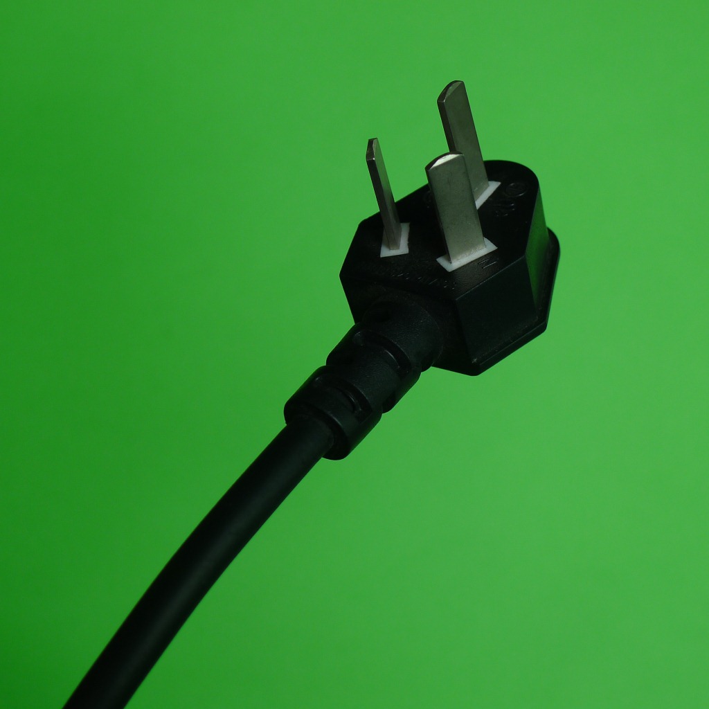 国标ccc认证三角插头线黑色白色橡胶线3*0.75平方电源连接线