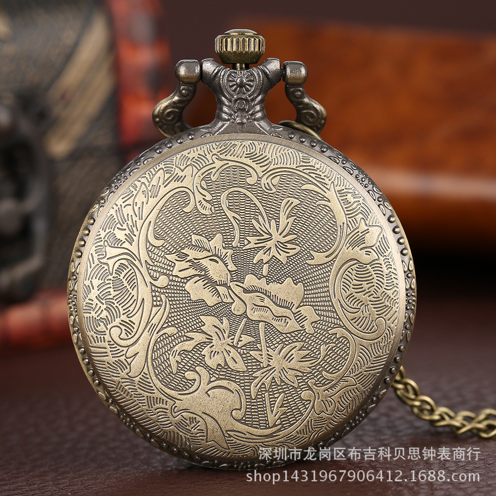 亚马逊热卖男士怀表 经典复古大写dad/mom英文字母礼品项链怀表