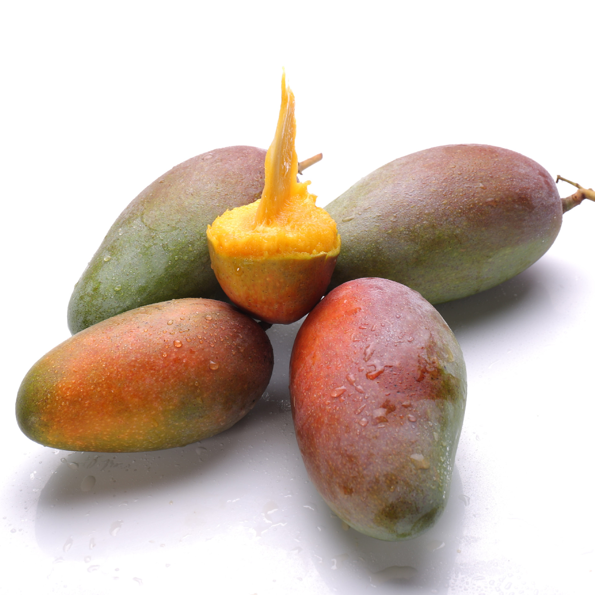 产地货源 广西贵妃芒小果9斤红金龙香甜核薄新鲜芒果批发一件代发