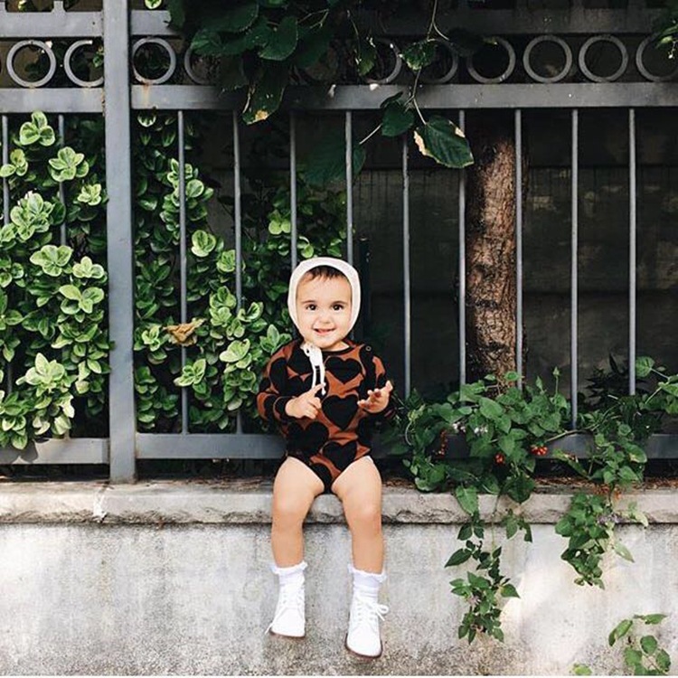 ins童装2018年秋冬新款欧美婴儿宝宝嘴唇心形小猪连体衣哈衣爬服