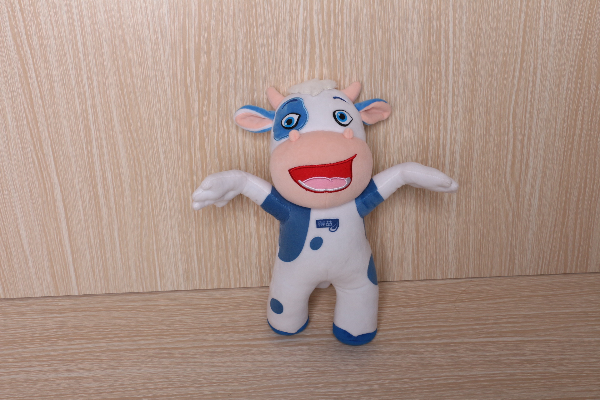 30cm创意奶牛公仔 公司企业吉祥物 可爱布娃娃玩偶 毛绒玩具公仔