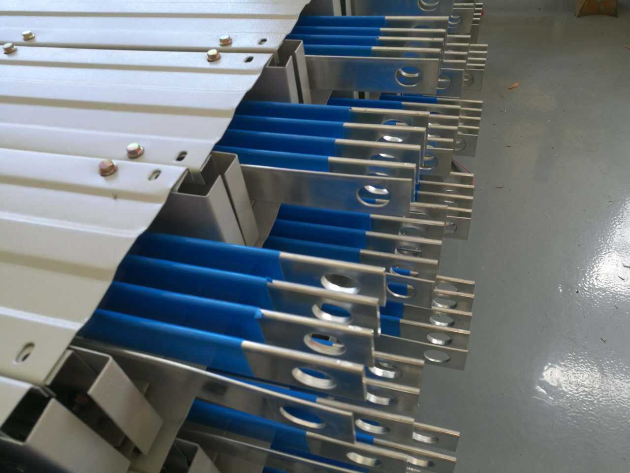 低压空气型1600a母线槽插接式密集绝缘母线槽 密集型配线槽定制