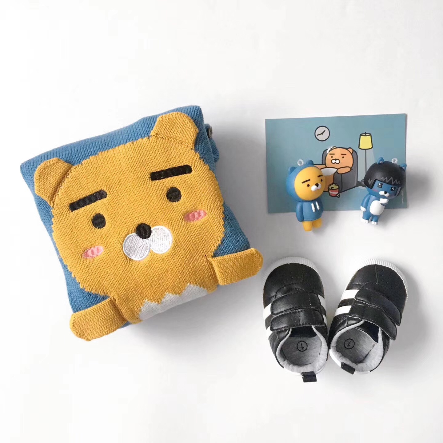 17冬装新款ins爆款童装韩国火爆的kakao friends 蓝色的狮子毛衣