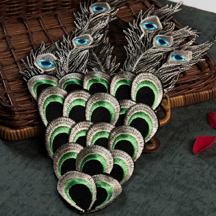 精美刺绣孔雀羽毛衣服装饰品布贴补丁贴手工diy彩色服装辅料ca01