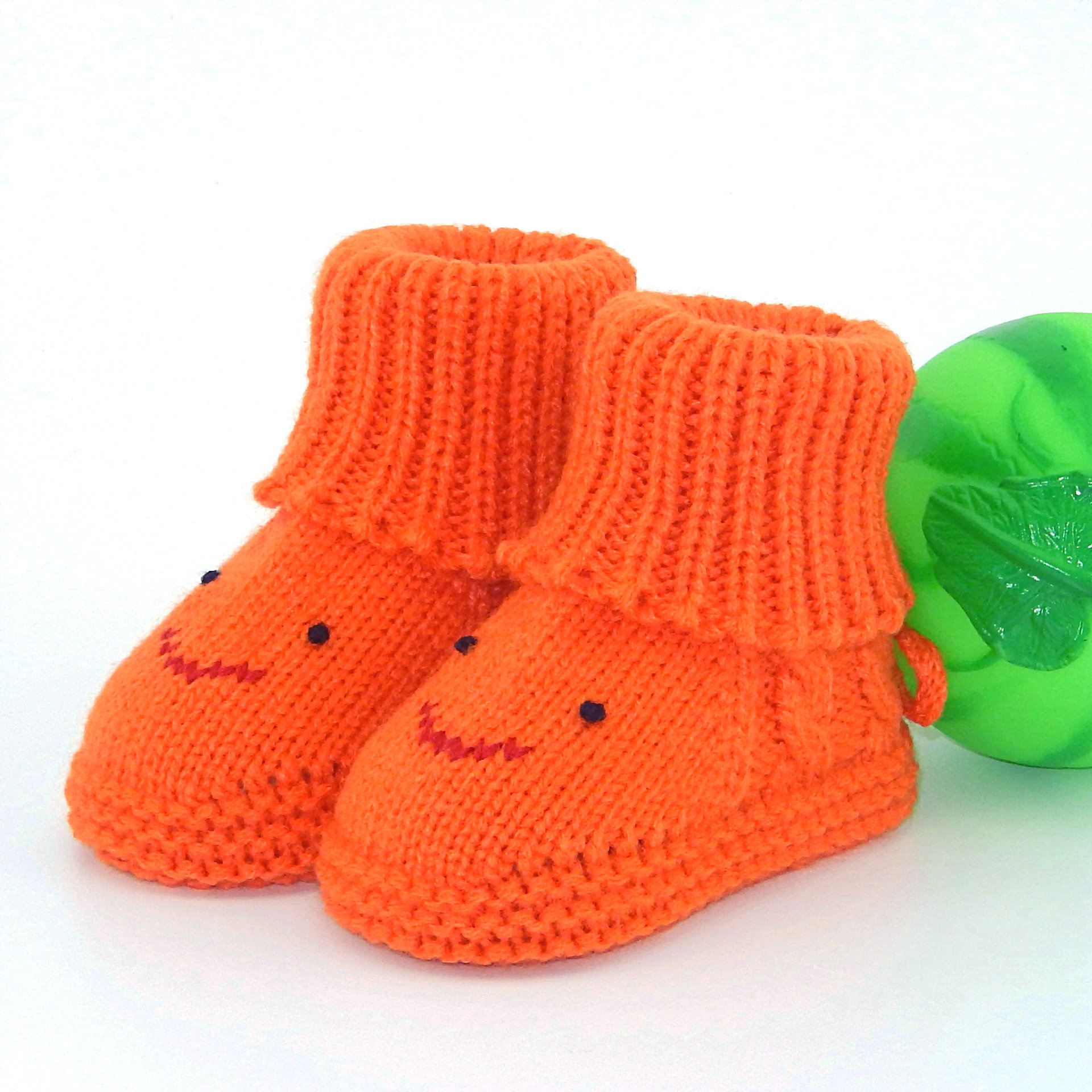 手工编织婴儿毛线鞋 0-6月新生儿鞋子宝宝针织鞋袜 鞋子批发