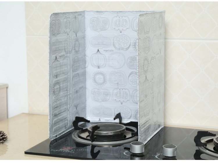 84 * 39cm Gas Stove Aluminum Foil Oil Baffle Plate Thermal Baffle Cooking Oil Separator Home Stove Anti-Oil Splash Baffle