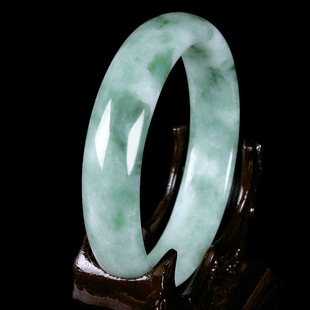 特价天然淡绿翡翠色玉镯正品a级玉石玉器飘蓝花玉镯子女款招代理