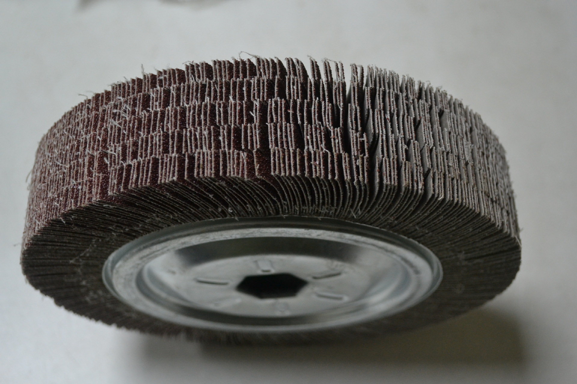 yl供应 拉丝轮 240mm六角孔 砂布千叶轮 表面拉丝百叶轮 打磨抛光