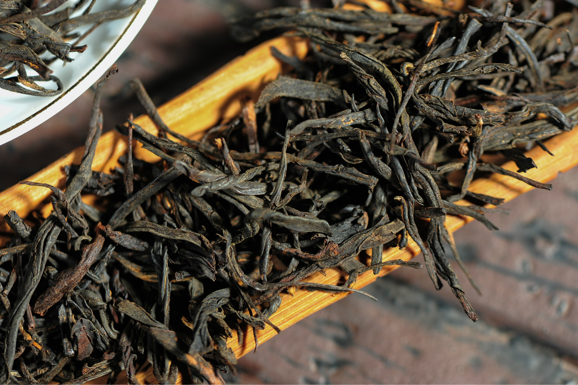 2018年云南滇红茶风庆滇红茶特级高香红小中国红金芽野生滇红定制