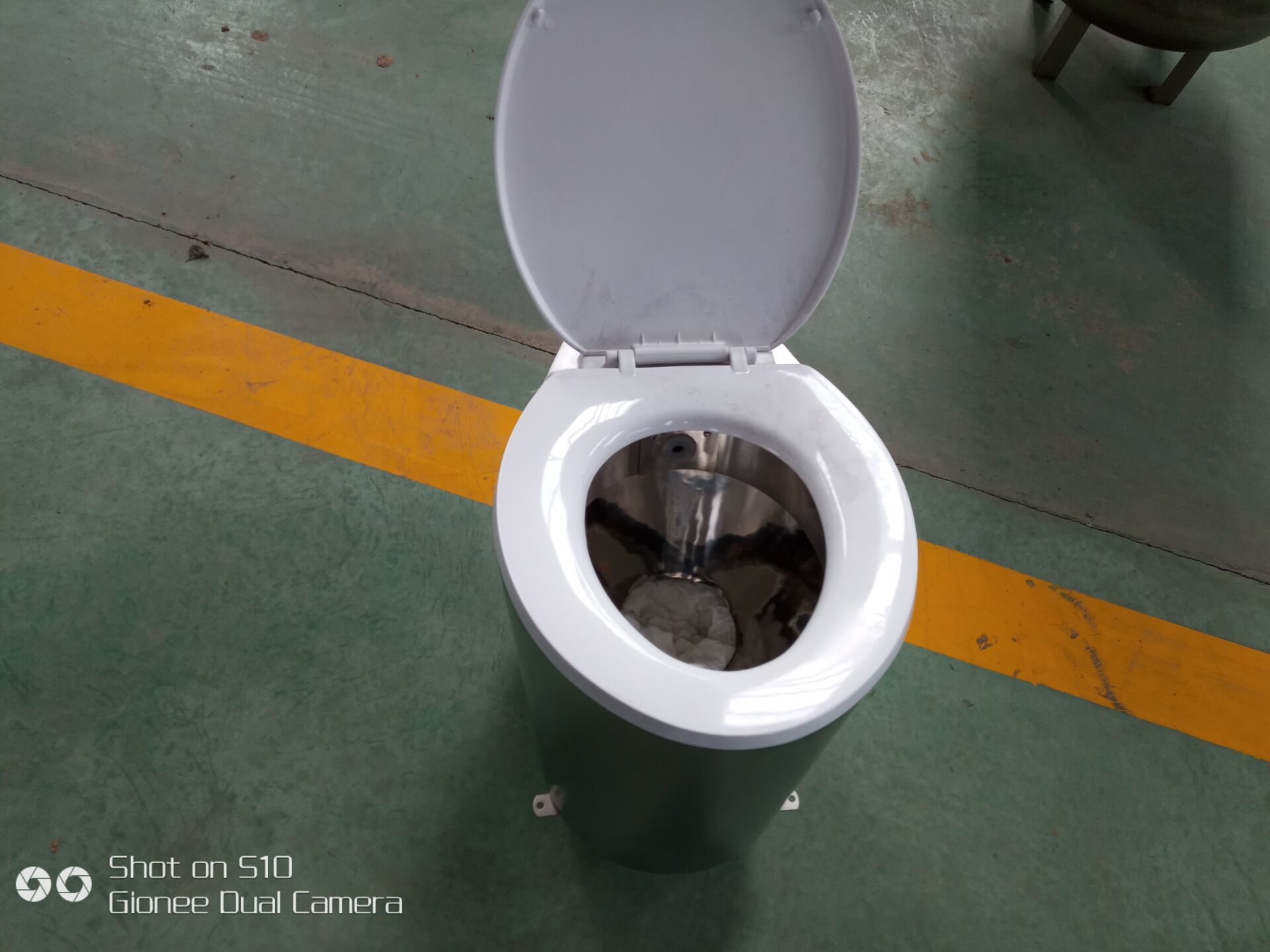 水冲座便器 带水箱水冲坐便器 不锈钢马桶