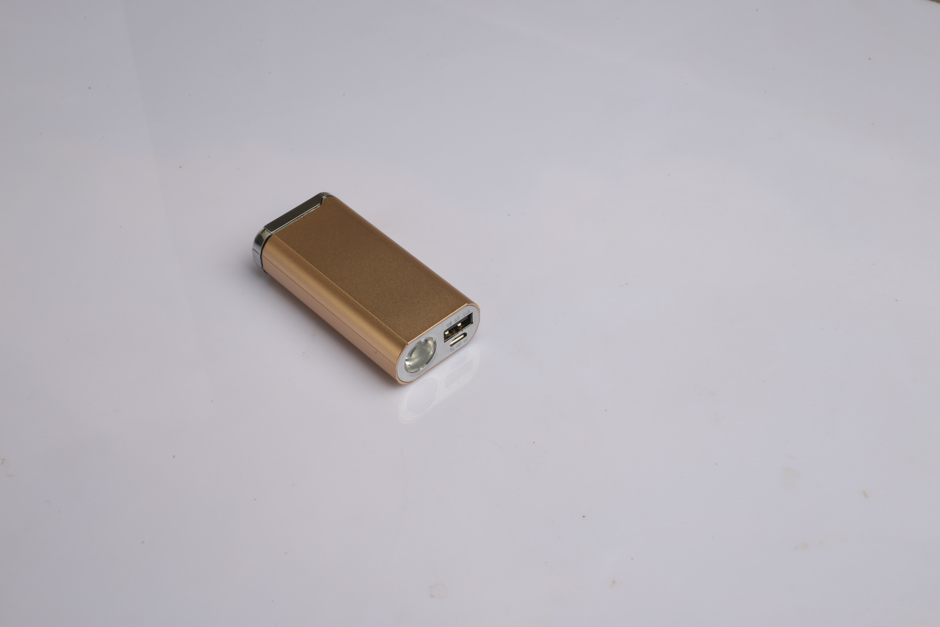 礼电迷你打火机移动电源高容量电芯足4080毫安防烟灰功能跨境专供